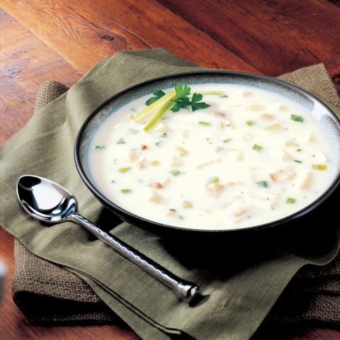 Black bowl of clam chowder
